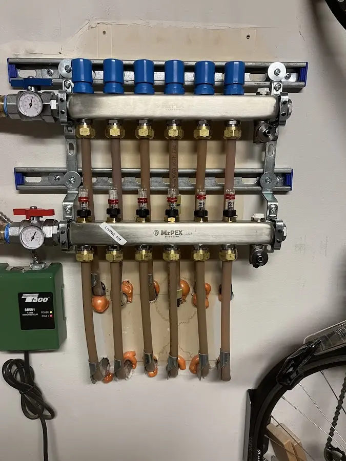 Plumber performing Gas Leak Detection at a residential property in Houston